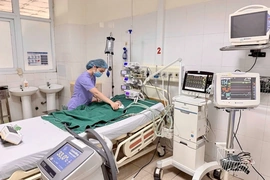 Điều trị thành công ca ngạt sơ sinh nặng bằng kiểm soát nhiệt độ theo mục tiêu