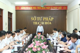 Chủ tịch UBND tỉnh Nguyễn Hoài Anh làm việc với Sở Tư pháp