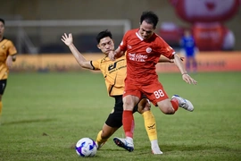 Thua tiếc nuối trên chấm phạt đền, Đông Á Thanh Hóa trắng tay tại sân Hàng Đẫy