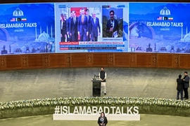 Thượng đỉnh Islamabad: Iran nói Mỹ đồng ý “bật đèn xanh” giải tỏa tài sản bị đóng băng ở nước ngoài