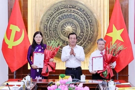 Công bố Nghị quyết của Ủy ban Thường vụ Quốc hội về công tác cán bộ