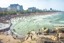 Bản hòa ca của núi và biển