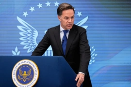 NATO cam kết hỗ trợ quân sự ổn định, bền vững cho Ukraine