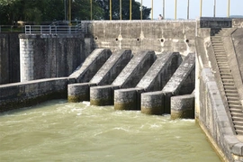 Nỗ lực cấp nước tưới cho những mùa vàng bội thu