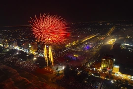 Không khí chơi lễ rộn ràng tại các thủ phủ du lịch “hot” nhất từ Nam chí Bắc