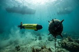 Mỹ tăng cường rà phá thủy lôi, khôi phục tuyến hàng hải chiến lược Hormuz