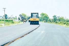 Tập trung gỡ “nút thắt” mặt bằng&nbsp;các dự án giao thông trọng điểm