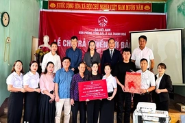 AIA Việt Nam chi trả hơn 1,128 tỷ đồng quyền lợi bảo hiểm cho khách hàng tại xã Nông Cống