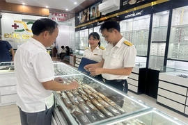 Giúp hộ kinh doanh&nbsp;giảm bớt gánh nặng tài chính