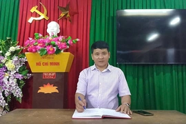 Bí thư chi bộ bản Ngàm đi trước, làm trước