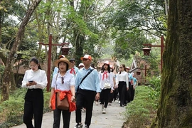 Du lịch ngắn ngày “lên ngôi”