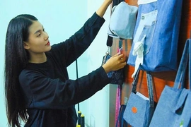 Giới trẻ với xu hướng săn đồ second hand
