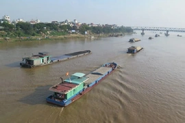 Cảnh báo nguy hiểm trên luồng đường thủy từ Quảng Ninh đến Ninh Bình