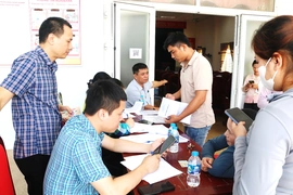 Xã Hoằng Tiến tập huấn triển khai phương án đảm bảo thông tin liên lạc cho tàu cá