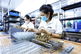 Bộ Tài chính đề xuất giảm trừ chi phí y tế, giáo dục khi tính thuế thu nhập