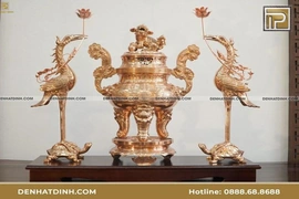Mẫu đỉnh đồng đỏ đẹp, chạm khắc tinh xảo tại Đệ Nhất Đỉnh