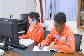 Xuyên đêm giữ mạch sáng