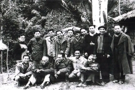 Sáng ngời tinh thần yêu nước, vững bền khí tiết người cộng sản