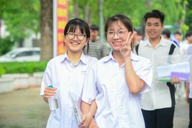 Thí sinh hoàn thành môn thi đầu tiên tốt nghiệp THPT&nbsp;