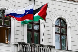 Chính phủ mới của Slovenia đảo ngược chính sách với Israel