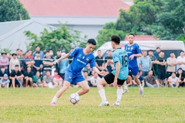 &nbsp;Lan tỏa mạnh mẽ bóng đá phong trào