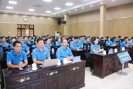Học tập, quán triệt nghị quyết Đại hội MTTQ Việt Nam và Đại hội Công đoàn Việt Nam