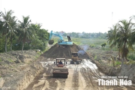 Khơi thông “điểm nghẽn”&nbsp;từ cấp xã