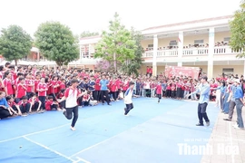 Người trẻ quay về với&nbsp;các thú chơi “thời ông bà”