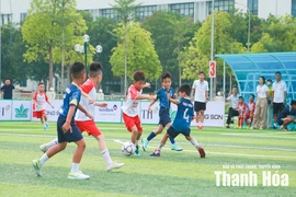 Các đội bóng giàu truyền thống khẳng định sức mạnh ở lượt trận đầu tiên lứa tuổi U8