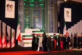 Iran tiến hành tang lễ Đại giáo chủ Ali Khamenei