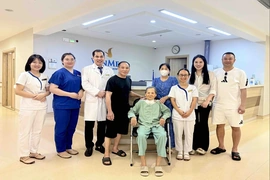 Vinmec Hạ Long giải cứu cụ bà 88 tuổi bị khối u giáp khổng lồ chèn ép đường thở suốt 18 năm