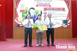 Xã Thiệu Hoá vinh danh, trao thưởng học sinh đạt thành tích cao tại các kỳ thi