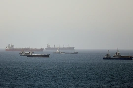 Tàu hàng bị tấn công ở eo biển Hormuz, ông Trump cảnh báo Iran