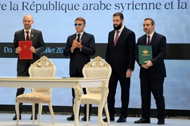 Tổng thống Macron thăm Syria, hai nước ký kết hàng loạt thỏa thuận hợp tác