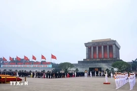 Hơn 1 triệu lượt người đến viếng Lăng Bác trong 6 tháng đầu năm 2026