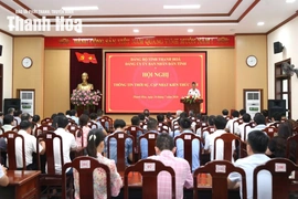 Đảng ủy UBND tỉnh tổ chức hội nghị thông tin thời sự và cập nhật kiến thức mới