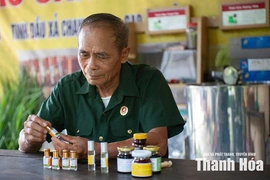Cựu chiến binh U70 giữ nghề chưng cất dược liệu