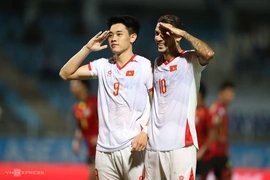 Tuyển Việt Nam thắng đậm Timor Leste; Klopp “dọa” rời tuyển Đức ngay trong ngày ra mắt