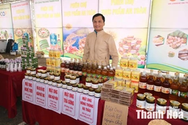 Từ gia công đến xây dựng thương hiệu riêng