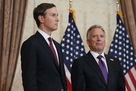 Đặc phái viên tổng thống Mỹ Trump lần đầu tiên tới Kiev