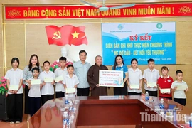 Chia sẻ yêu thương, gắn kết tình người