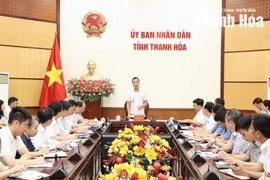 Chủ tịch UBND tỉnh Tô Anh Dũng làm việc với Văn phòng UBND tỉnh