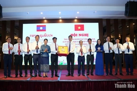 HĐND hai tỉnh Thanh Hóa - Hủa Phăn ký kết Biên bản ghi nhớ hợp tác