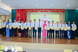 Công bố quyết định&nbsp;về sắp xếp, tinh gọn các hội quần chúng do Đảng, Nhà nước giao nhiệm vụ