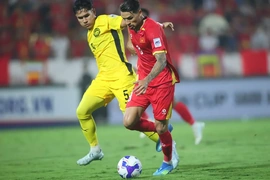 Xác định hai cặp đấu bán kết ASEAN Cup 2026; Cha của siêu sao Lionel Messi qua đời