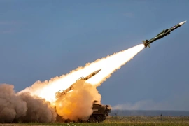 Tổng thống Ukraine: Nga tìm cách mở rộng sản xuất tên lửa đạn đạo
