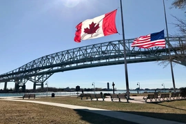 Người Canada giảm mạnh chi tiêu du lịch Mỹ sau khi ông Trump trở lại Nhà Trắng