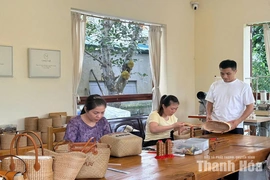 Người “thổi hồn”&nbsp;cho nghề đan truyền thống