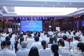 Triển khai quy định pháp luật về điện lực, thúc đẩy chuyển đổi số trong kinh doanh điện