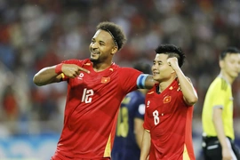 ĐT Việt Nam chưa từng thắng Malaysia ở bán kết ASEAN Cup; Lionel Messi tạm ngưng thi đấu